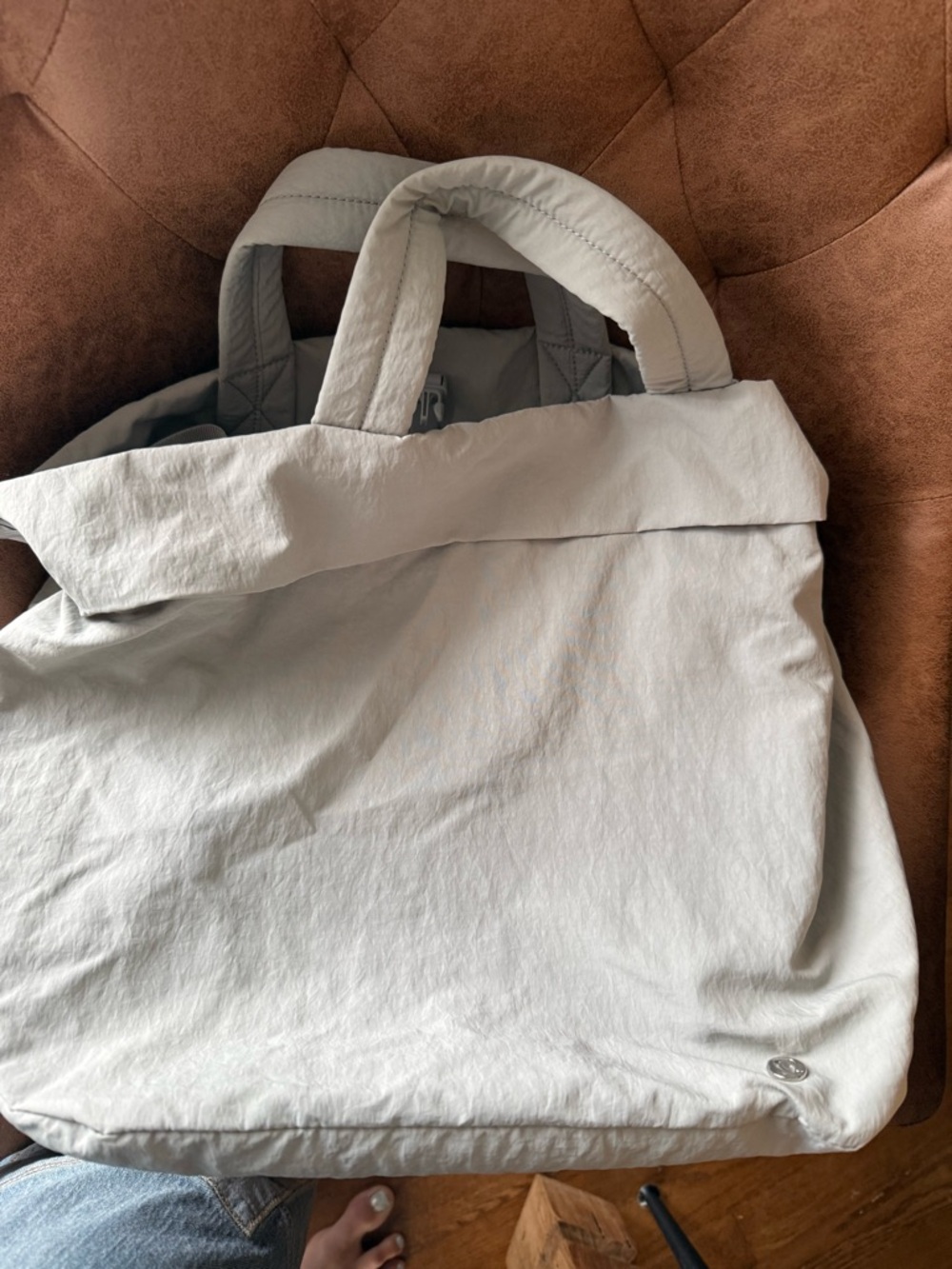 lululemon athletica light gray tote with logo